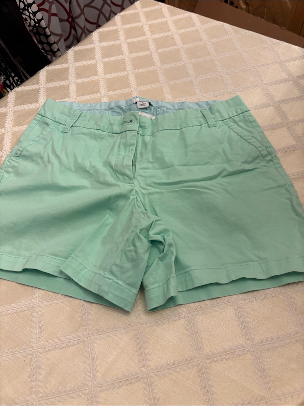 Crown and Ivy Mint Green Women's Chino Shorts